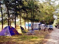 Camping de la Vallée de Gardeleau à Sérignac-Péboudou