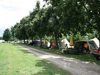 Camping des 2 Rives à Étang-sur-Arroux