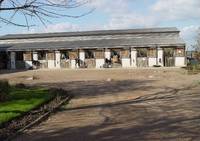 Écuries de l'Hutau - Centre Equestre Les Baux-de-Breteuil