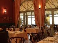 La Mère Germaine - Restaurant Traditionnel à Châteauneuf-du-Pape