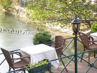 Les Terrasses du Bassin - Restaurant Traditionnel à L'Isle-sur-la-Sorgue