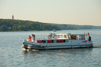 Locaboat Holidays - Location de Bateau à Cappy