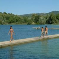 Plan d'Eau le Petit Lac - Baignade Surveillée à Moustiers-Sainte-Marie