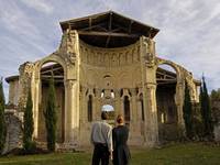 Prieuré Saint Leonard - Ruine et Vestige à L'Île-Bouchard