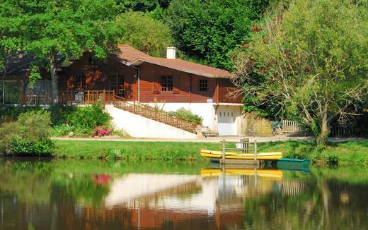 Au Chalet du Lac