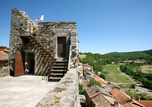 Château de Latour-sur-Sorgues