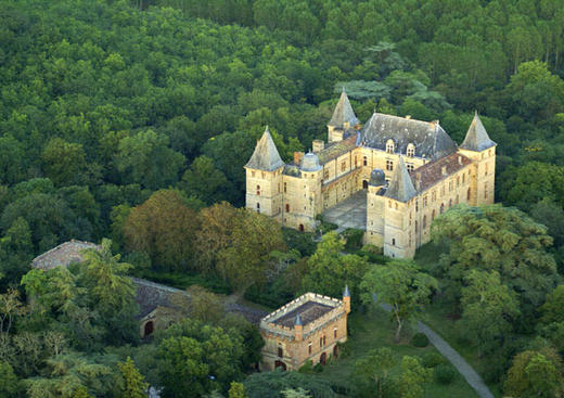 Chateau de Caumont