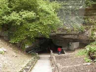 Grottes de Bèze