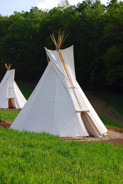 Les Tipis de Cantales