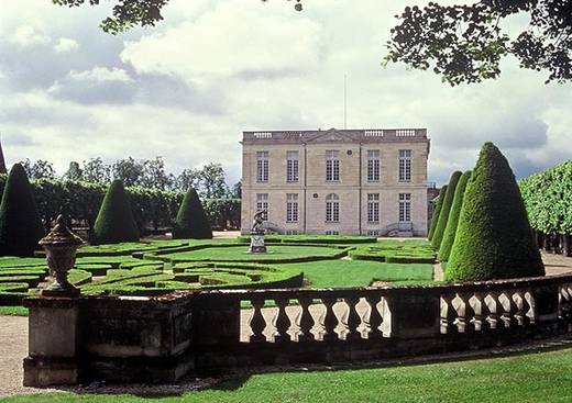 Parc et château de Bouges