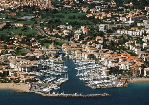 Port Fréjus