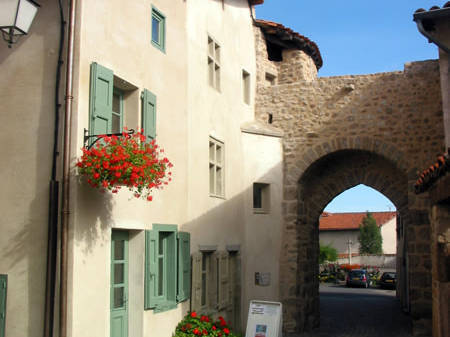 Porte de Bise- Centre d'Interprétation Historique de l'Art Roman en Forez