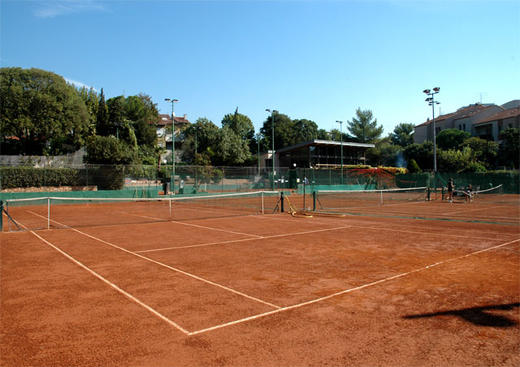 William Tennis Club